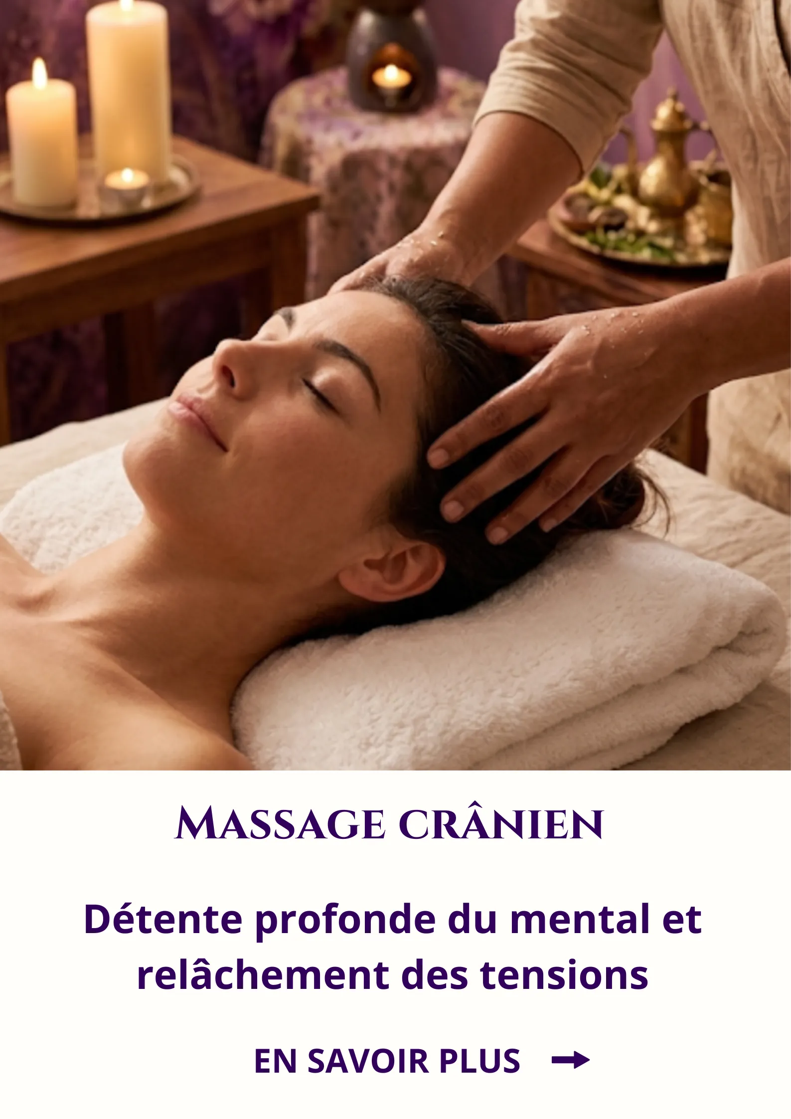 Massage crânien, femme allongée avec une masseuse, les deux mains de chaque côté de sa tête/ cliquer pour en savoir plus